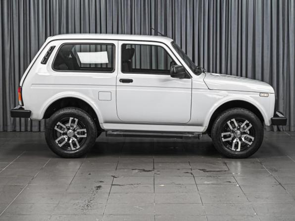 Lada (ВАЗ) Niva Legend с пробегом 2025 года, цена 947 000 рублей, 10487 км, внедорожник, Автокод Объявления