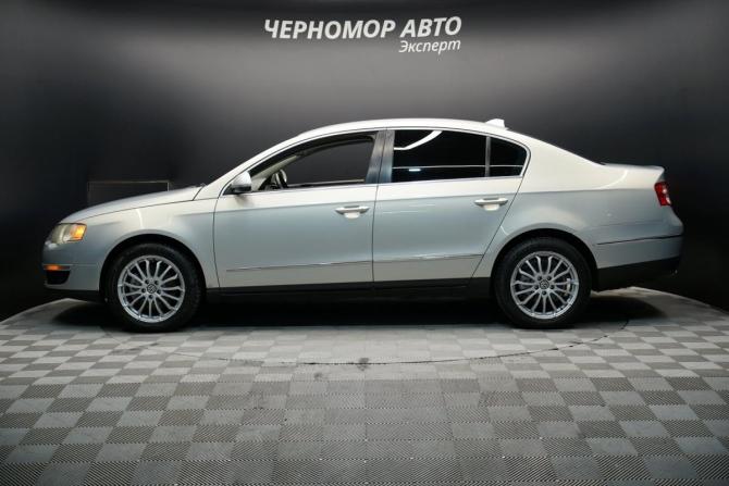Volkswagen Passat B6 с пробегом 2009 года, цена 782 000 рублей, 310587 км, седан, Автокод Объявления