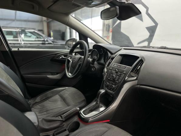 Opel Astra J Рестайлинг с пробегом 2013 года, цена 599 900 рублей, 366228 км, универсал, Автокод Объявления
