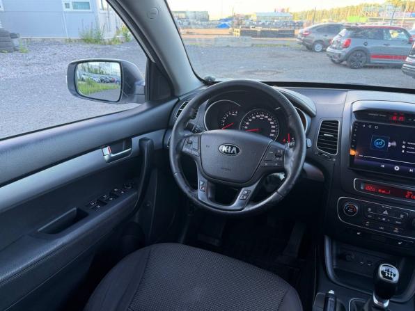 Kia Sorento II Рестайлинг с пробегом 2013 года, цена 1 095 000 рублей, 305377 км, внедорожник, Автокод Объявления
