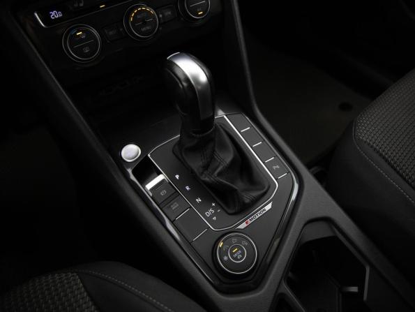Volkswagen Tiguan II с пробегом 2020 года, цена 2 799 000 рублей, 75297 км, внедорожник, Автокод Объявления