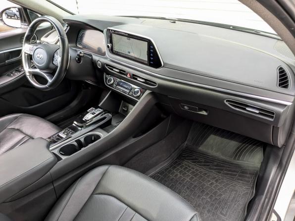 Hyundai Sonata VIII (DN8) с пробегом 2022 года, цена 2 940 000 рублей, 47846 км, седан, Автокод Объявления