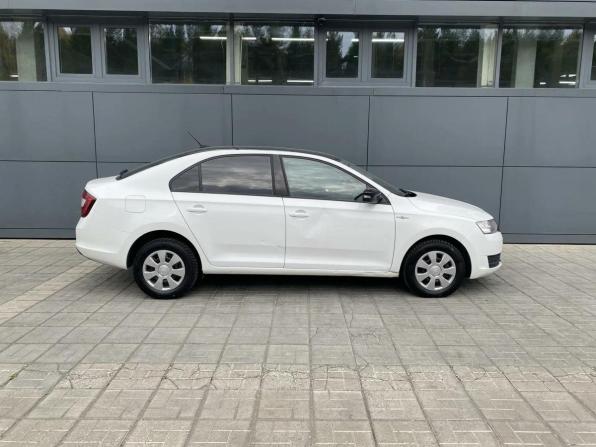 Skoda Rapid I Рестайлинг с пробегом 2019 года, цена 999 000 рублей, 112000 км, лифтбек, Автокод Объявления