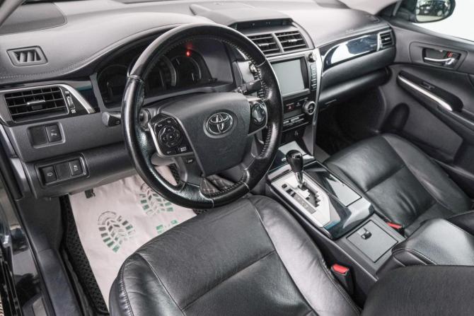 Toyota Camry VII (XV50) Рестайлинг с пробегом 2014 года, цена 1 649 000 рублей, 290000 км, седан, Автокод Объявления