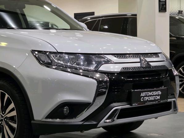 Mitsubishi Outlander III Рестайлинг 3 с пробегом 2019 года, цена 2 301 000 рублей, 71152 км, внедорожник, Автокод Объявления
