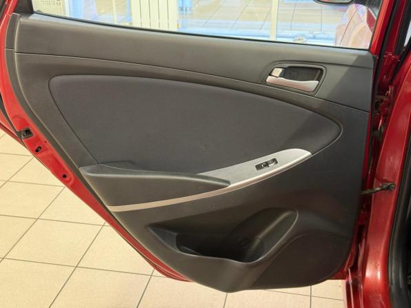 Hyundai Solaris I Рестайлинг с пробегом 2014 года, цена 999 000 рублей, 126382 км, седан, Автокод Объявления