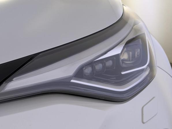 Toyota C-HR I Рестайлинг с пробегом 2021 года, цена 2 899 000 рублей, 55095 км, внедорожник, Автокод Объявления