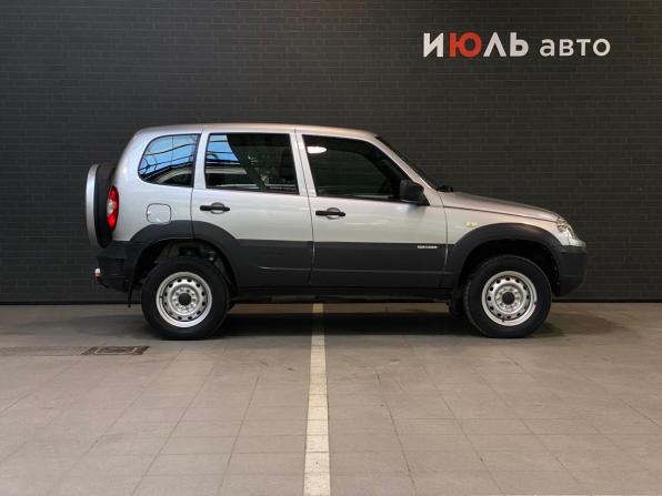 Chevrolet Niva I Рестайлинг с пробегом 2019 года, цена 830 000 рублей, 45761 км, внедорожник, Автокод Объявления