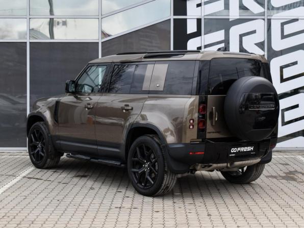 Land Rover Defender II с пробегом 2022 года, цена 5 815 000 рублей, 38943 км, внедорожник, Автокод Объявления