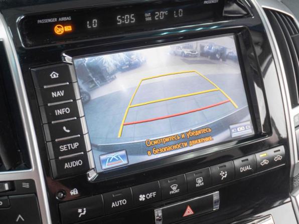 Toyota Land Cruiser 200 Series Рестайлинг 1 с пробегом 2013 года, цена 3 999 000 рублей, 183367 км, внедорожник, Автокод Объявления