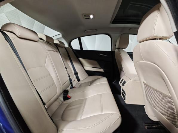 Jaguar XE I с пробегом 2016 года, цена 1 893 000 рублей, 198135 км, седан, Автокод Объявления