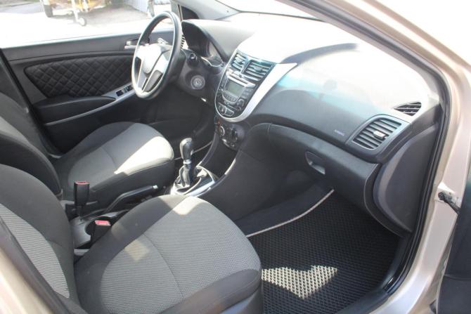 Hyundai Solaris I с пробегом 2011 года, цена 600 000 рублей, 119000 км, седан, Автокод Объявления