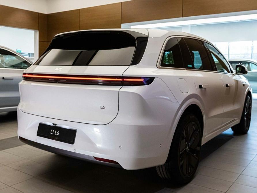 Li Auto (Lixiang) L6 Москва  - изображение 6