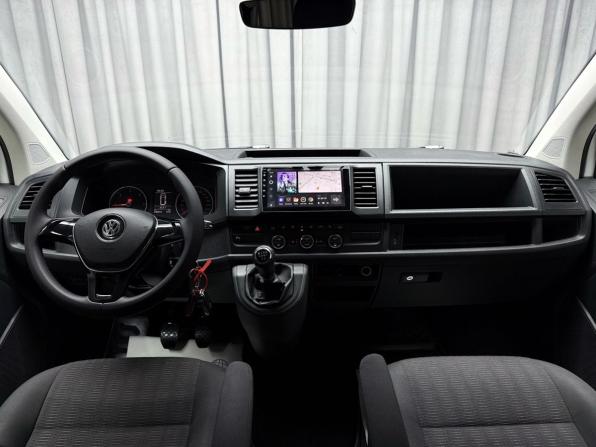 Volkswagen Caravelle T6 с пробегом 2015 года, цена 2 549 000 рублей, 242017 км, минивэн, Автокод Объявления