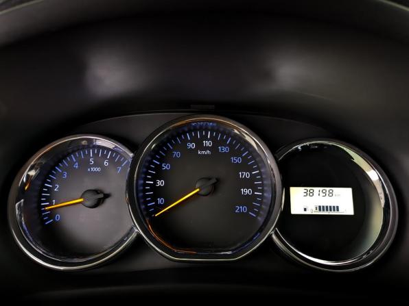 Renault Logan II Рестайлинг с пробегом 2021 года, цена 1 075 000 рублей, 38137 км, седан, Автокод Объявления