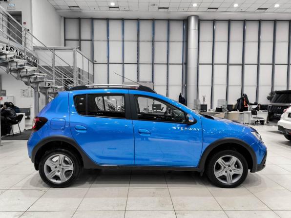 Renault Sandero II Рестайлинг с пробегом 2020 года, цена 1 180 000 рублей, 98230 км, хэтчбек, Автокод Объявления