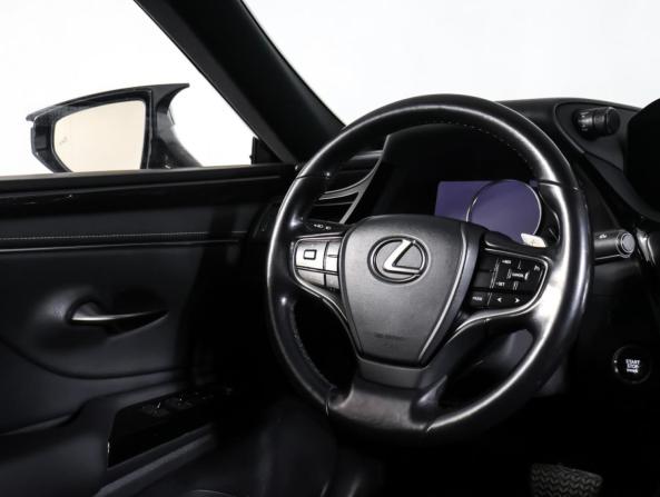 Lexus ES VII Рестайлинг с пробегом 2021 года, цена 3 408 000 рублей, 77000 км, седан, Автокод Объявления
