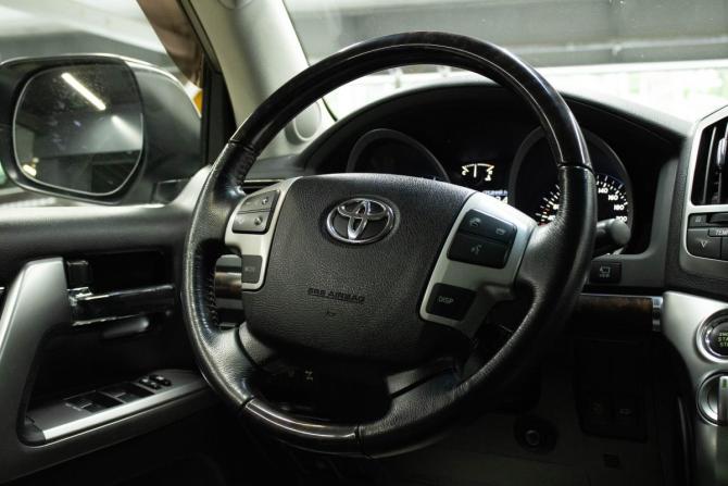 Toyota Land Cruiser 200 Series Рестайлинг 1 с пробегом 2012 года, цена 4 169 000 рублей, 149086 км, внедорожник, Автокод Объявления