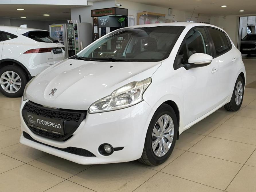 Peugeot 208 I Казань  - изображение 1