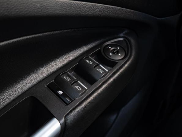 Ford Kuga II Рестайлинг с пробегом 2018 года, цена 1 860 000 рублей, 108208 км, внедорожник, Автокод Объявления