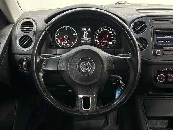 Volkswagen Tiguan I Рестайлинг с пробегом 2011 года, цена 890 000 рублей, 260000 км, внедорожник, Автокод Объявления