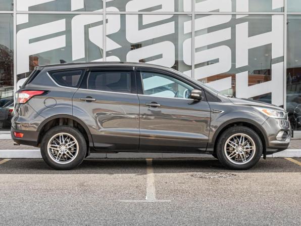Ford Kuga II Рестайлинг с пробегом 2017 года, цена 1 549 000 рублей, 145703 км, внедорожник, Автокод Объявления