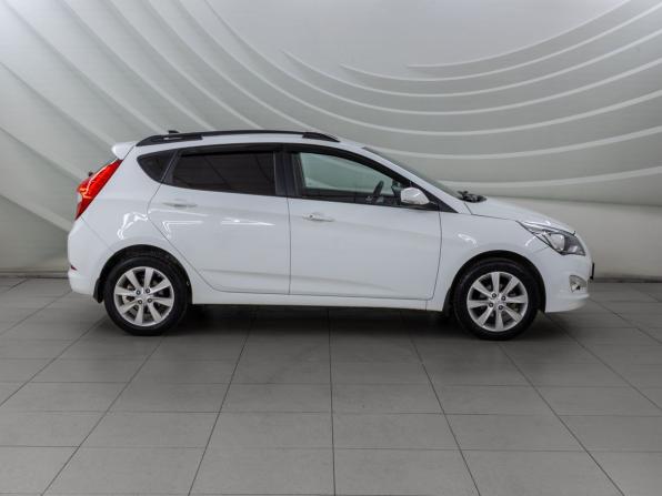 Hyundai Solaris I Рестайлинг с пробегом 2015 года, цена 1 098 000 рублей, 158203 км, хэтчбек, Автокод Объявления