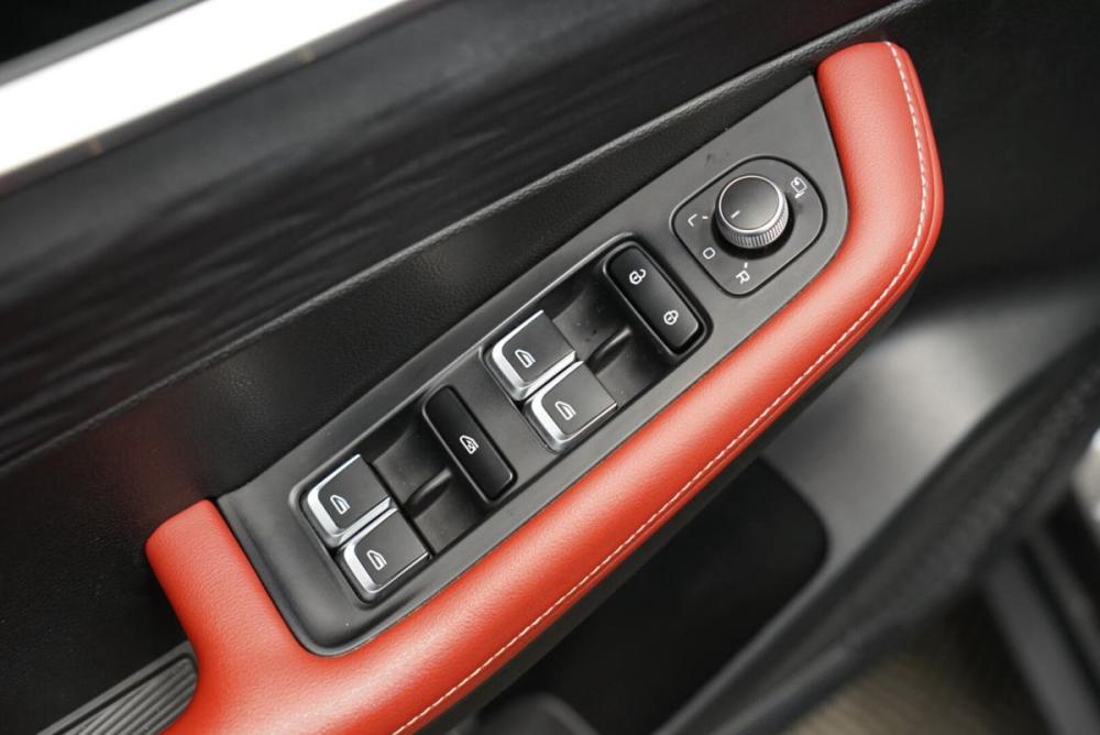 Geely Coolray I Рестайлинг Крым  - изображение 11