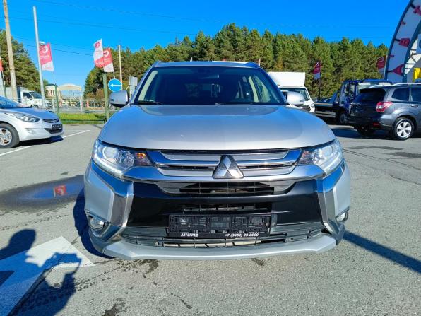 Mitsubishi Outlander III Рестайлинг 3 с пробегом 2018 года, цена 1 559 995 рублей, 258998 км, внедорожник, Автокод Объявления