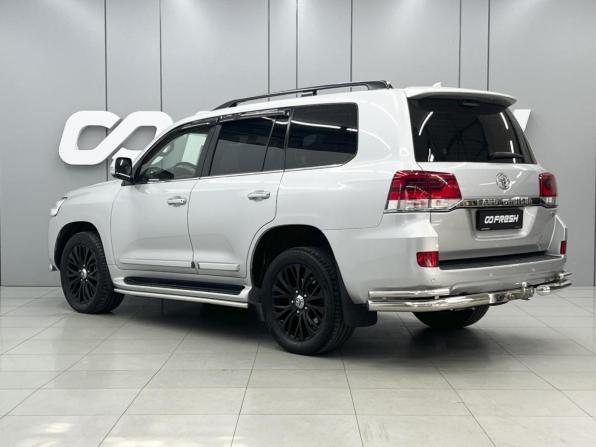 Toyota Land Cruiser 200 Series Рестайлинг 2 с пробегом 2015 года, цена 6 850 000 рублей, 132955 км, внедорожник, Автокод Объявления