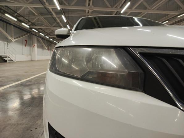 Skoda Rapid I с пробегом 2015 года, цена 870 000 рублей, 231005 км, лифтбек, Автокод Объявления