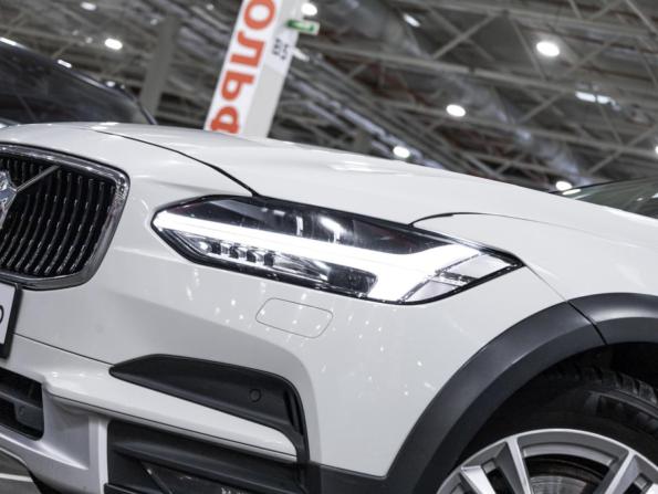 Volvo V90 Cross Country I с пробегом 2018 года, цена 3 129 700 рублей, 124834 км, универсал, Автокод Объявления
