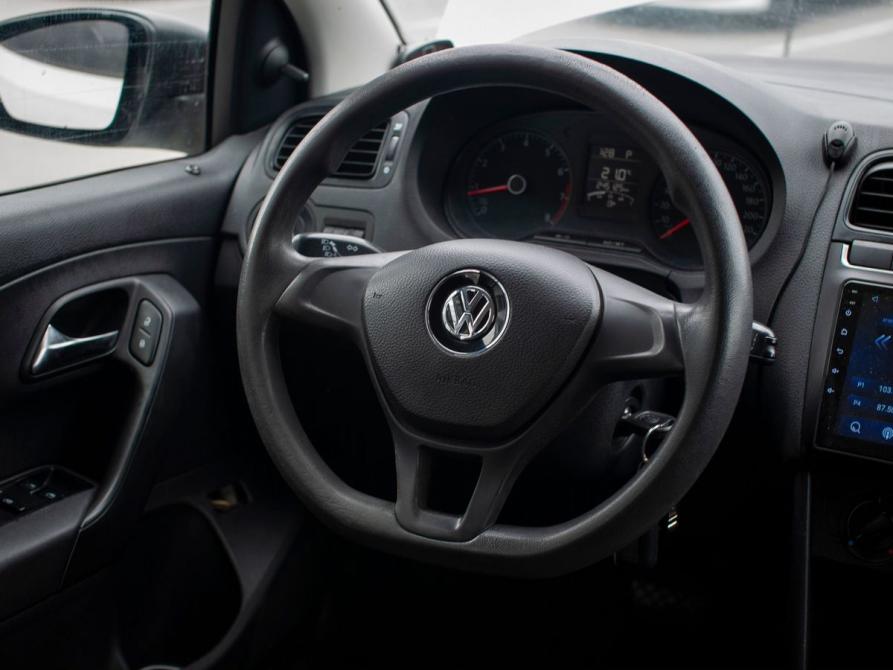 Volkswagen Polo V Рестайлинг Курган  - изображение 13