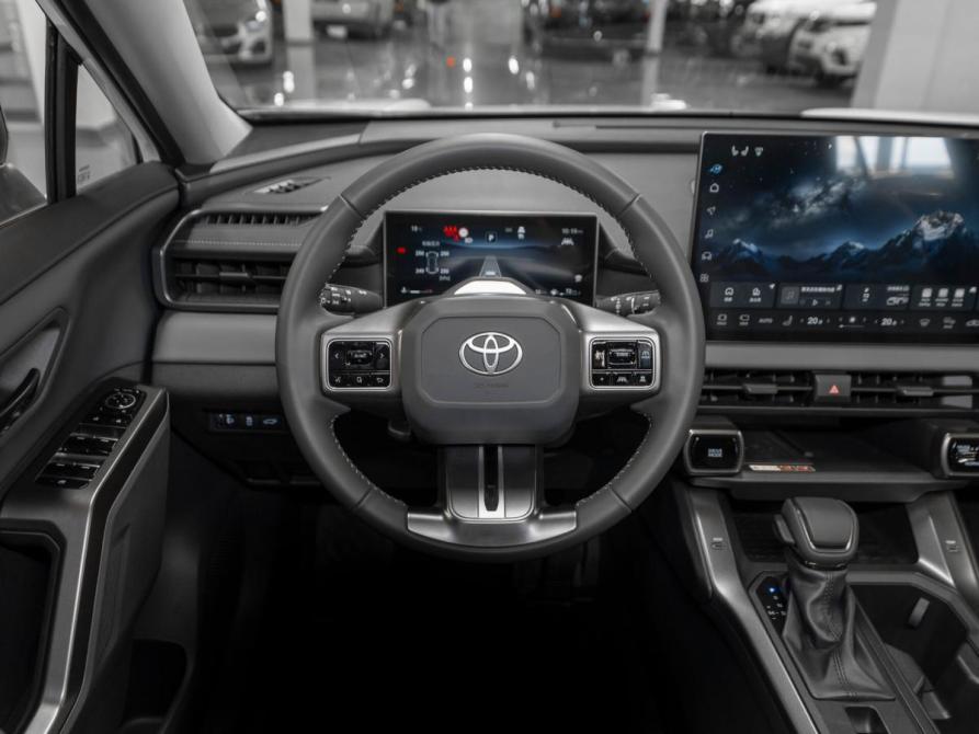 Toyota RAV4 VI (XA60) Москва  - изображение 11