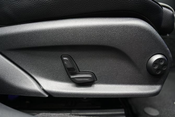 Mercedes-Benz E-Класс V (W213 S213 C238) с пробегом 2016 года, цена 3 785 000 рублей, 102000 км, седан, Автокод Объявления