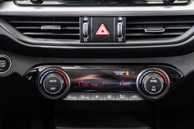 Kia Cerato IV Рестайлинг с пробегом 2021 года, цена 2 280 000 рублей, 89443 км, седан, Автокод Объявления