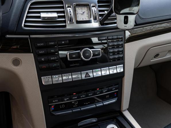 Mercedes-Benz E-Класс IV (W212 S212 C207) Рестайлинг с пробегом 2014 года, цена 2 990 000 рублей, 117637 км, кабриолет, Автокод Объявления