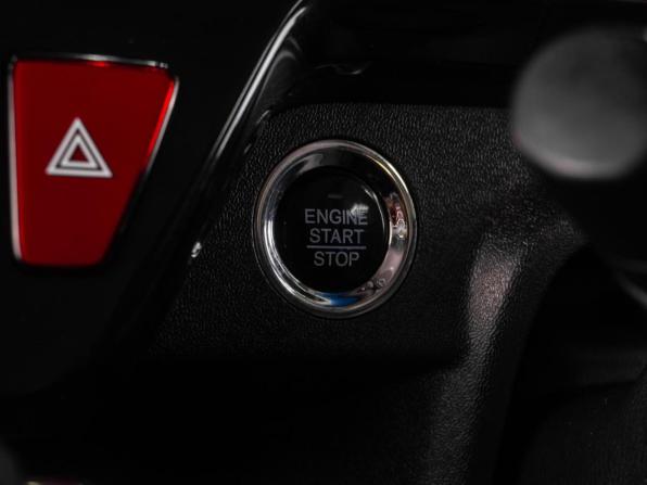 Honda Stepwgn V с пробегом 2017 года, цена 1 779 000 рублей, 172072 км, минивэн, Автокод Объявления