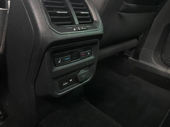 Volkswagen Tiguan II с пробегом 2019 года, цена 2 399 000 рублей, 85000 км, внедорожник, Автокод Объявления