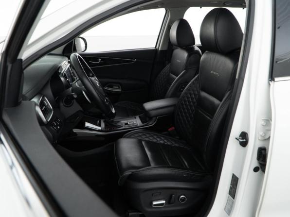 Kia Sorento III Prime Рестайлинг с пробегом 2017 года, цена 3 249 050 рублей, 132085 км, внедорожник, Автокод Объявления
