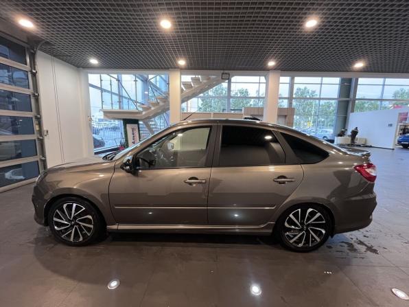 Lada (ВАЗ) Granta I Рестайлинг с пробегом 2024 года, цена 1 370 000 рублей, 37076 км, лифтбек, Автокод Объявления
