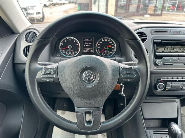 Volkswagen Tiguan I Рестайлинг с пробегом 2015 года, цена 1 580 000 рублей, 179243 км, внедорожник, Автокод Объявления