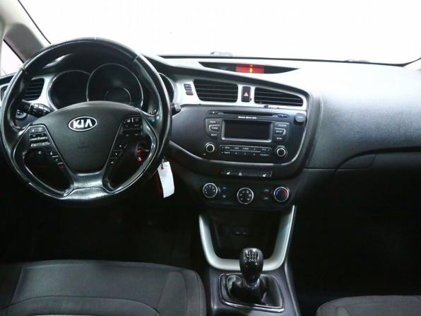 Kia Ceed II с пробегом 2014 года, цена 871 000 рублей, 159900 км, универсал, Автокод Объявления