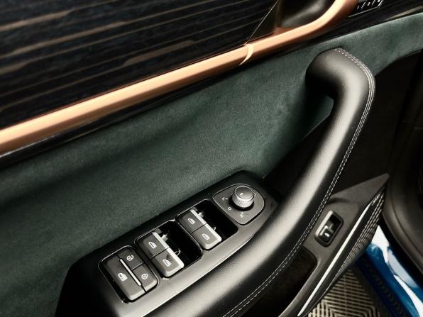 Geely Monjaro I с пробегом 2023 года, цена 3 350 000 рублей, 65080 км, внедорожник, Автокод Объявления