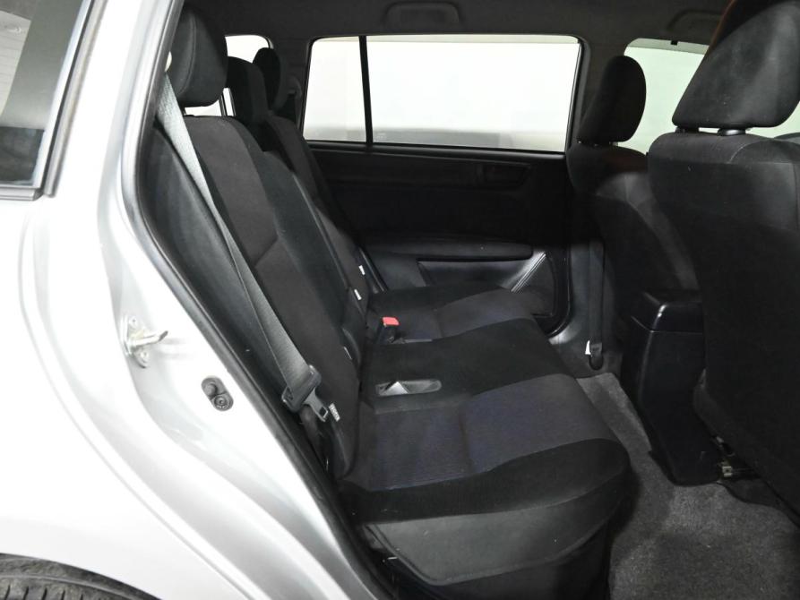 Toyota Corolla XI (E160 E170 E180) Рестайлинг 1 Екатеринбург  - изображение 13