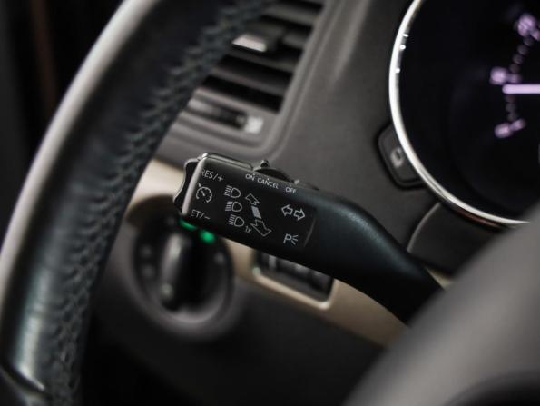 Skoda Yeti I Рестайлинг с пробегом 2015 года, цена 1 169 000 рублей, 208951 км, внедорожник, Автокод Объявления