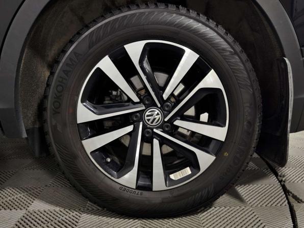 Volkswagen Tiguan II с пробегом 2020 года, цена 2 659 000 рублей, 62264 км, внедорожник, Автокод Объявления