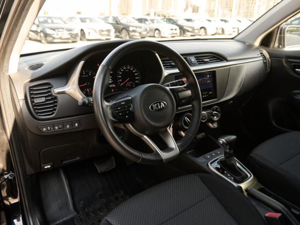 Kia Rio IV Рестайлинг с пробегом 2021 года, цена 1 850 800 рублей, 87470 км, хэтчбек, Автокод Объявления