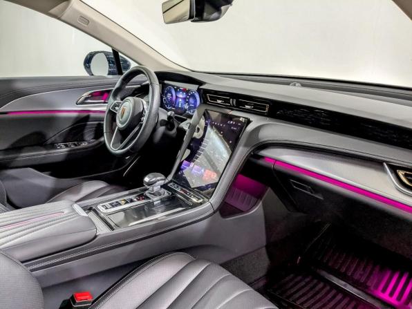 Hongqi H5 II с пробегом 2024 года, цена 3 175 000 рублей, 28347 км, седан, Автокод Объявления
