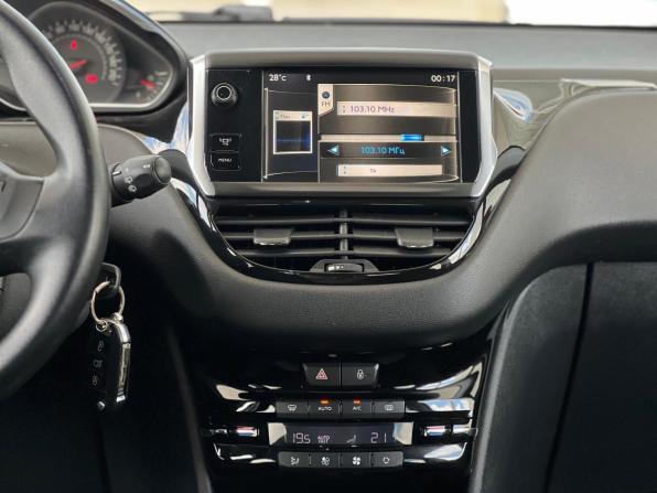 Peugeot 208 I с пробегом 2013 года, цена 659 000 рублей, 110671 км, хэтчбек, Автокод Объявления